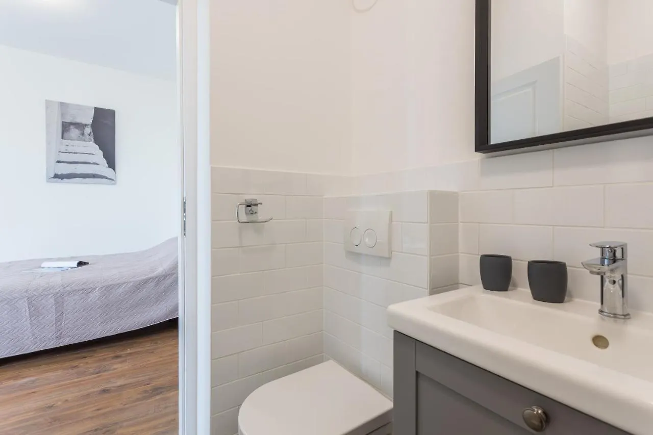 Bu2 Pula Studio Apartment