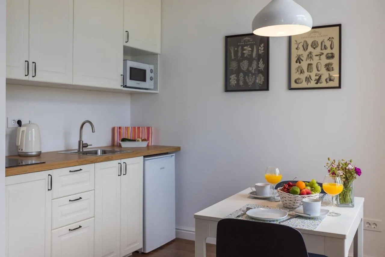Bu2 Pula Studio Apartment contacts
